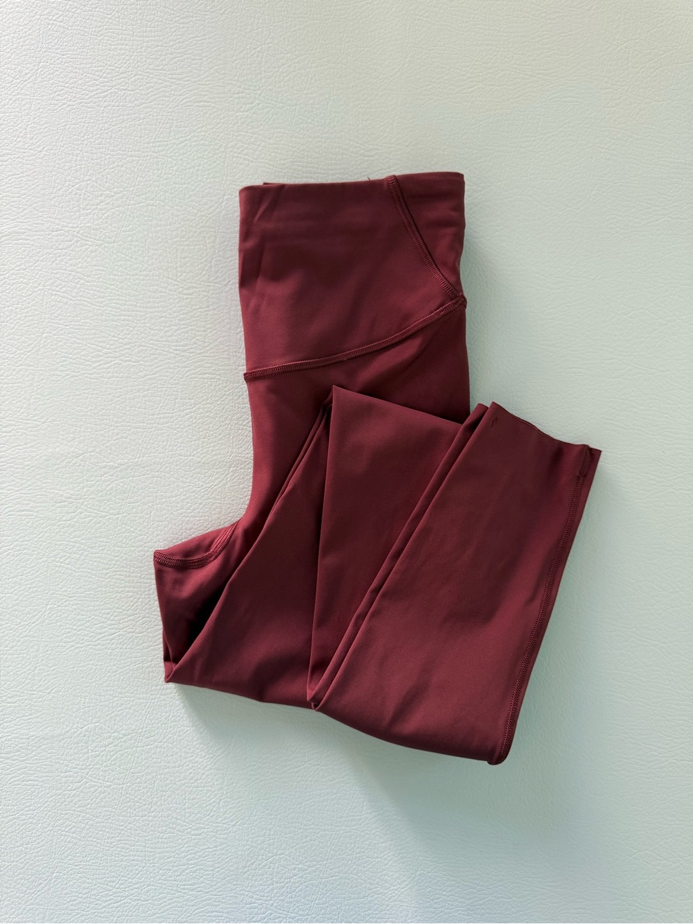 Lululemon Women’s Base Pace High Rise Tights Leggings Merlot Burgundy size 4